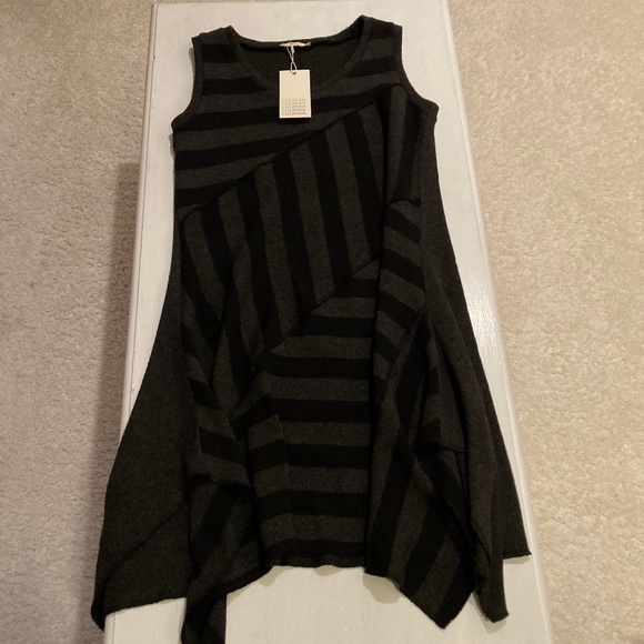 Luukaa Gray & Black Striped Wool Tunic Jumper Size Small NWT - Picture 12 of 13